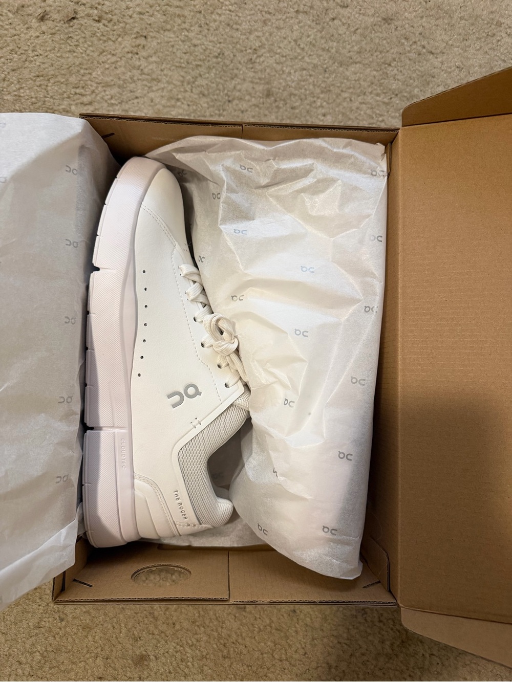 On Running Men's the Roger Sneakers in White